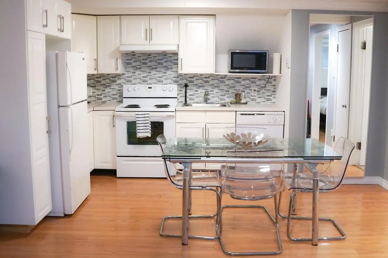 Free Parking - Great 1Br Near Henri Bourassa Metro Apartment Montreal 0*,  Canada